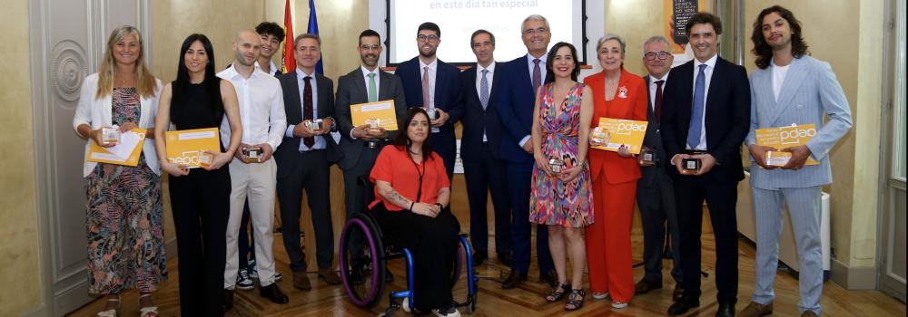 foto-de-familia-premios-2025.jpg
