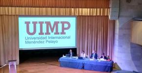 La Agencia analiza la aplicación práctica de la nueva Ley de Protección de Datos y el Reglamento europeo en la UIMP